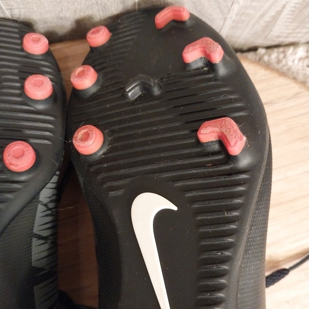 Nike Mercurial Vortex 3 Size 5Y FG Soccer Cleats Outdoor Turf Shoes 831952-042 - Picture 9 of 11